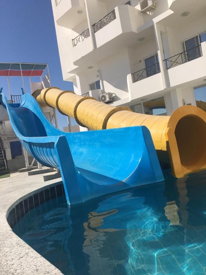 Apartment Taranto Near The Sea Redsealine Hurghada Bagian luar foto